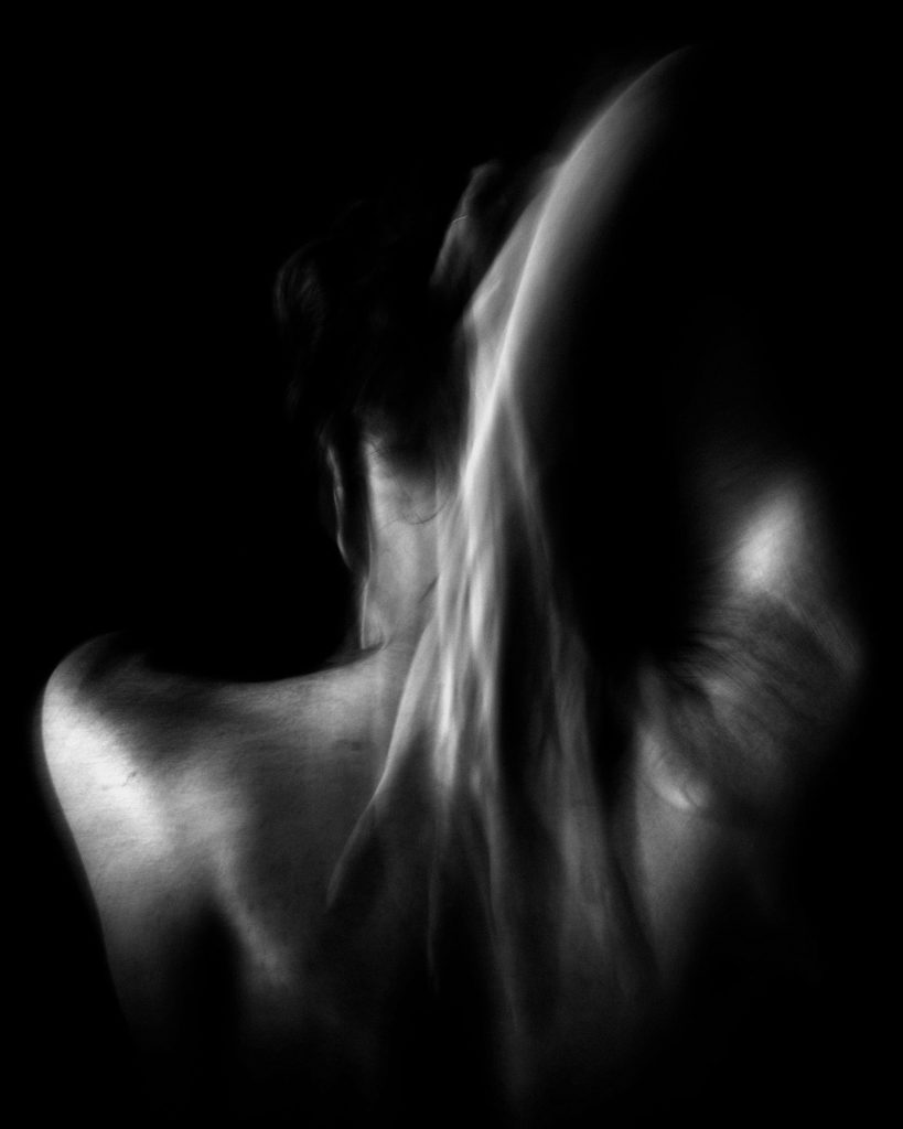 smtavsky_untold_bw_17-819×1024